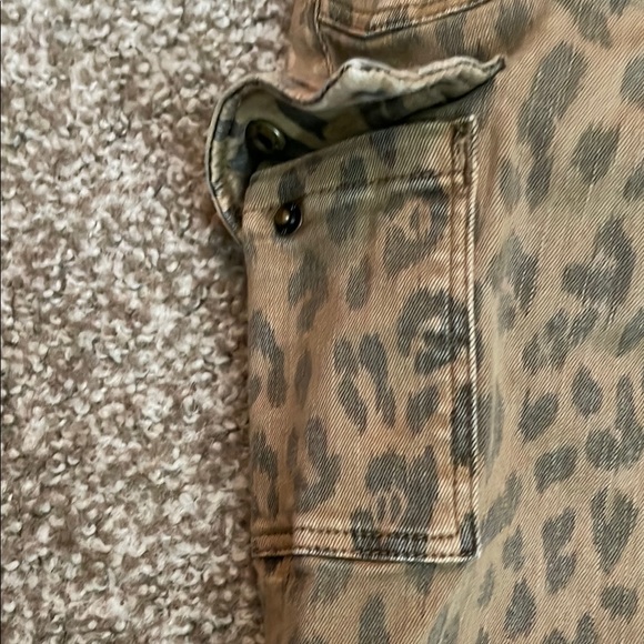 Frame Cheetah Print Skinny Cargo Jeans - Picture 8 of 11